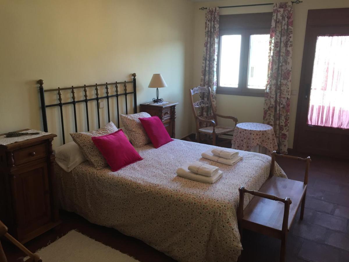 La Casa De Martina ξενώνας Pedraza Εξωτερικό φωτογραφία